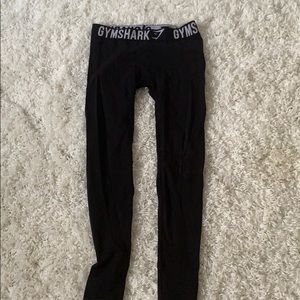 Black gym shark fit leggings
